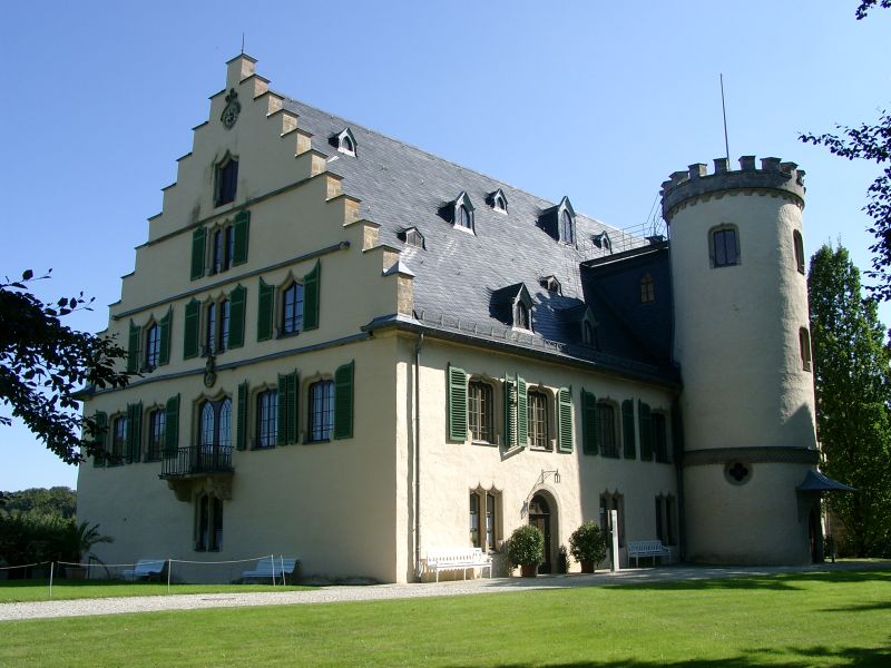 Schloss Rosenau