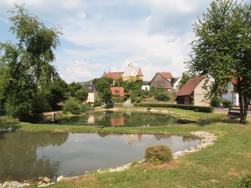 Vorschaubild Ansicht Schloss Wiesenthau (Titelfoto)