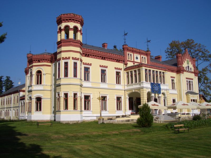 Vorschaubild Ansicht Schloss Mostov (Titelfoto)