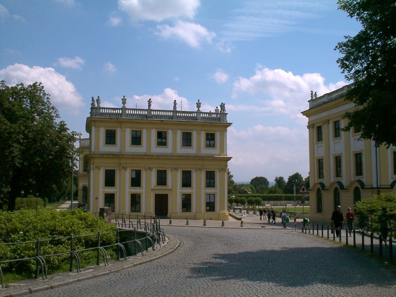 Vorschaubild Ansicht Orangerieschloss Karlsaue (Titelfoto)