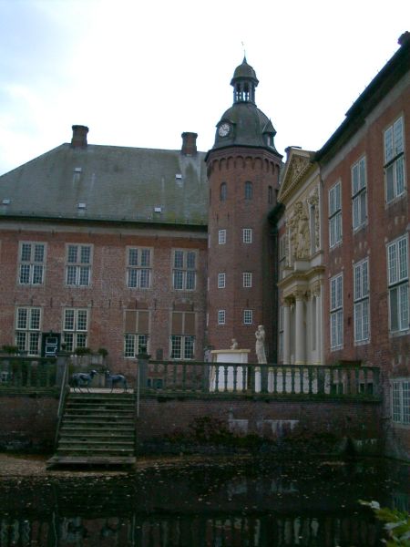 Schloss Gdens