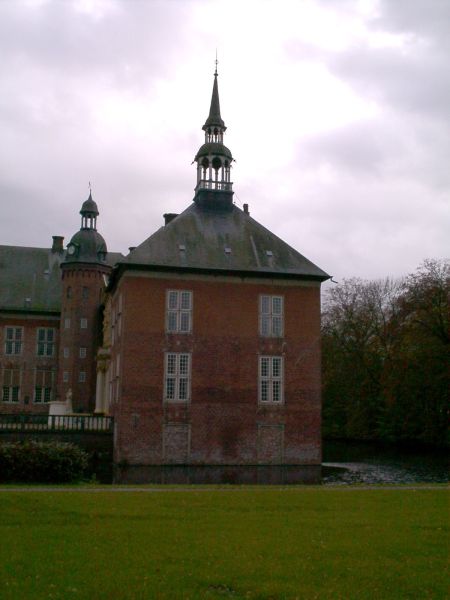 Schloss Gdens
