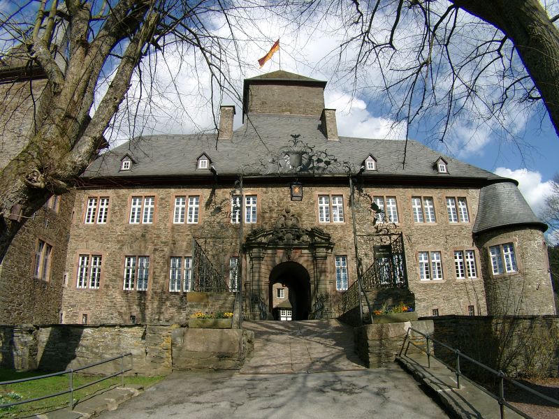 Burg Schnellenberg