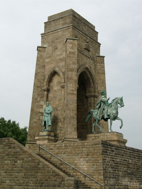 Kaiser Wilhelm-Denkmal