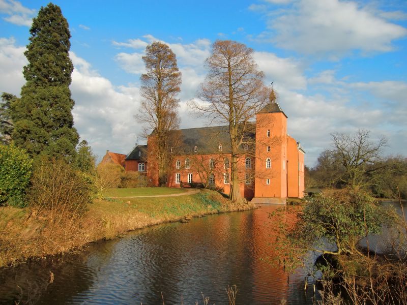 Schloss Bloemersheim