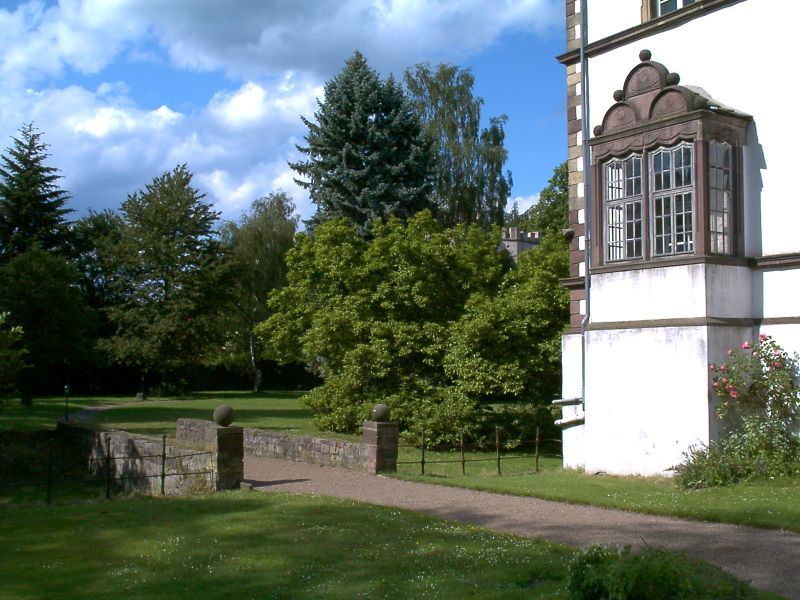 Schloss Wehrden