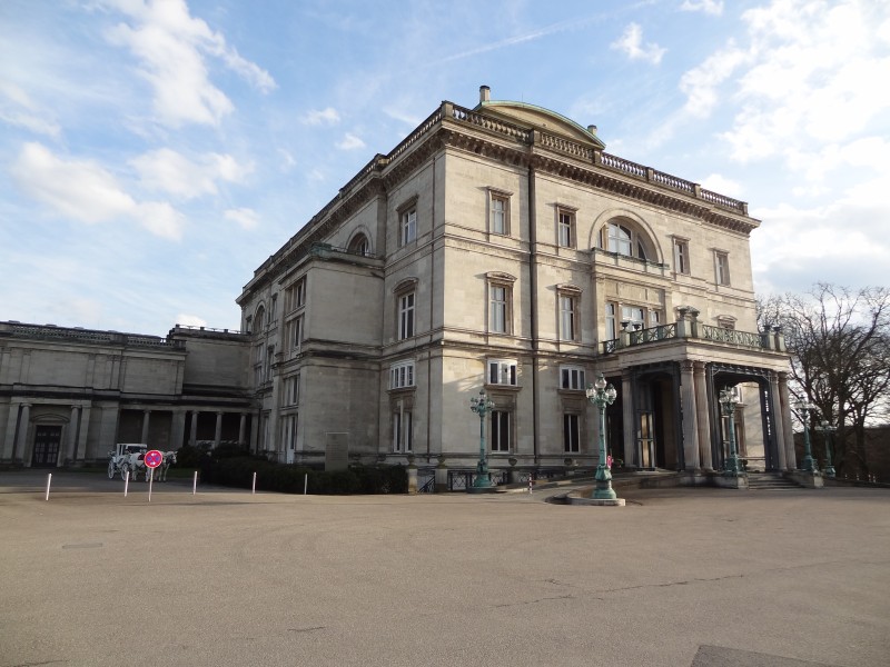 Vorschaubild Ansicht Villa Hgel (Titelfoto)